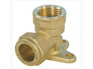 Угольник обжимной с внутр. резьбой 15х1/2", для медных труб